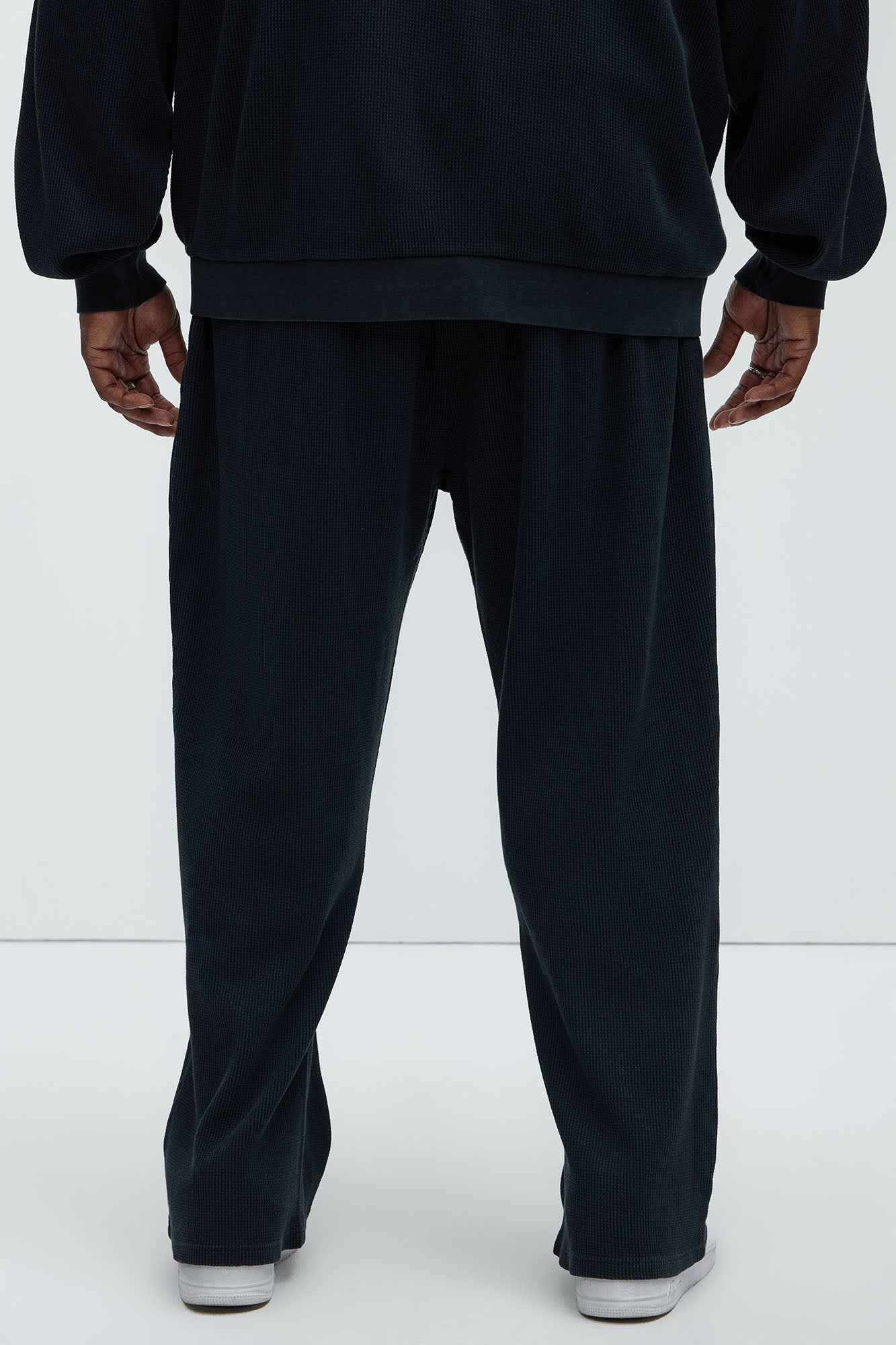 Modern Wash Sweatpants - Black Fashion Nova